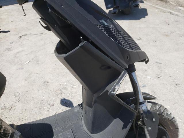 L9NTCBAF4K1010547 - 2019 ZHEJ SCOOTER BLACK photo 9