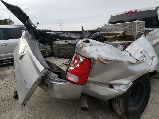 3C63RRHL8HG614900 - 2017 RAM 3500 SLT GRAY photo 9