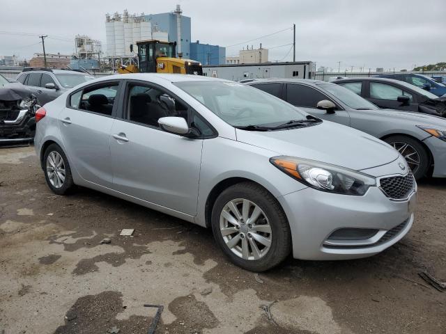 KNAFX4A67F5414546 - 2015 KIA FORTE LX SILVER photo 4