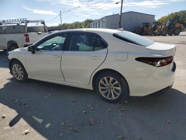 4T1C11AK3RU849850 - 2024 TOYOTA CAMRY LE WHITE photo 2
