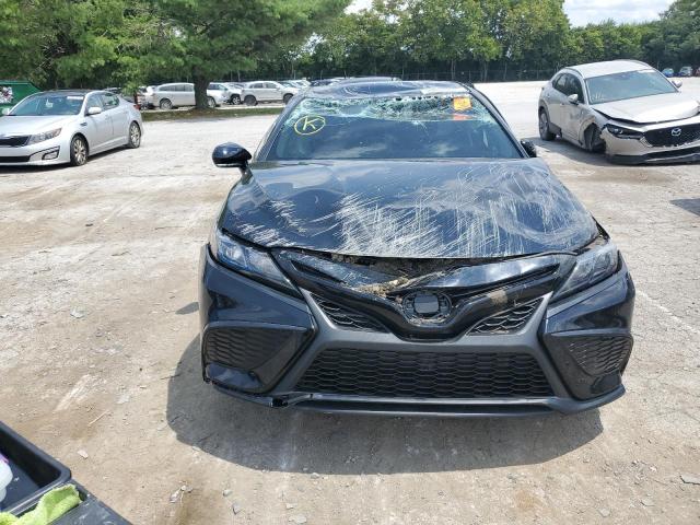 4T1T11AK8RU892144 - 2024 TOYOTA CAMRY SE NIGHT SHADE BLACK photo 5