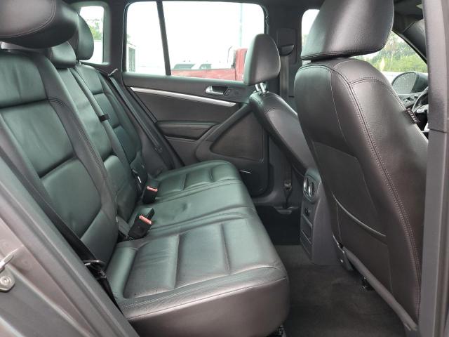 WVGAV7AX0FW613229 - 2015 VOLKSWAGEN TIGUAN S SILVER photo 11