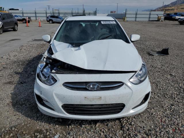 KMHCT4AE0GU158813 - 2016 HYUNDAI ACCENT SE WHITE photo 5