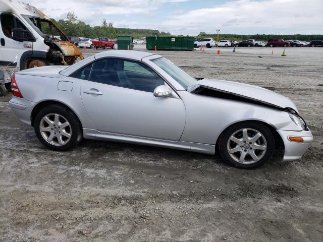 WDBKK49F23F272311 - 2003 MERCEDES-BENZ SLK 230 KOMPRESSOR SILVER photo 4