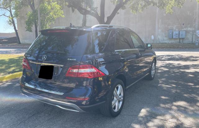 4JGDA5HB3DA141075 - 2013 MERCEDES-BENZ ML 350 4MATIC BLUE photo 4