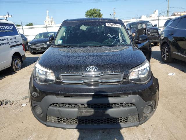 KNDJN2A29H7437600 - 2017 KIA SOUL BLACK photo 5