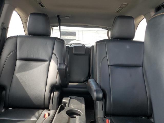 5TDJZRFH6KS568491 - 2019 TOYOTA HIGHLANDER SE 银色 照片 10