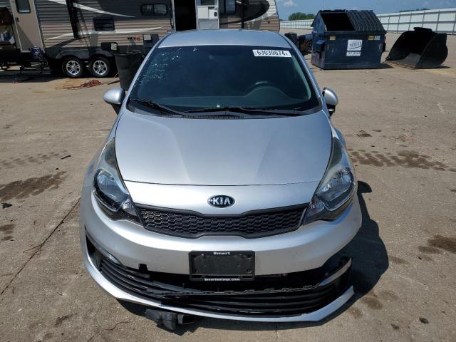 KNADM4A35H6035192 - 2017 KIA RIO LX SILVER photo 5