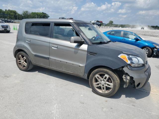 KNDJT2A26A7085863 - 2010 KIA SOUL + GRAY photo 4