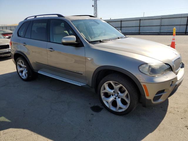 5UXZW0C54BL369764 - 2011 BMW X5 XDRIVE35D TAN photo 4