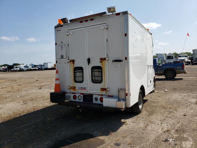 1GBJG31K081108386 - 2008 CHEVROLET EXPRESS G3 WHITE photo 3