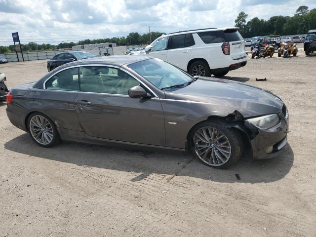 WBADX7C54BE242015 - 2011 BMW 335 I GRAY photo 4