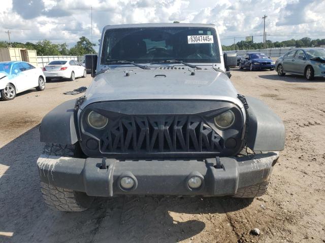 1C4HJWDG5EL271071 - 2014 JEEP WRANGLER U SPORT 银色 照片 5