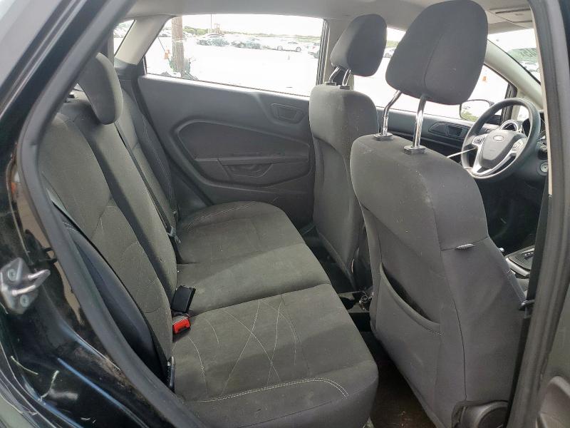 3FADP4BJ2JM111888 - 2018 FORD FIESTA SE 黑色 照片 10