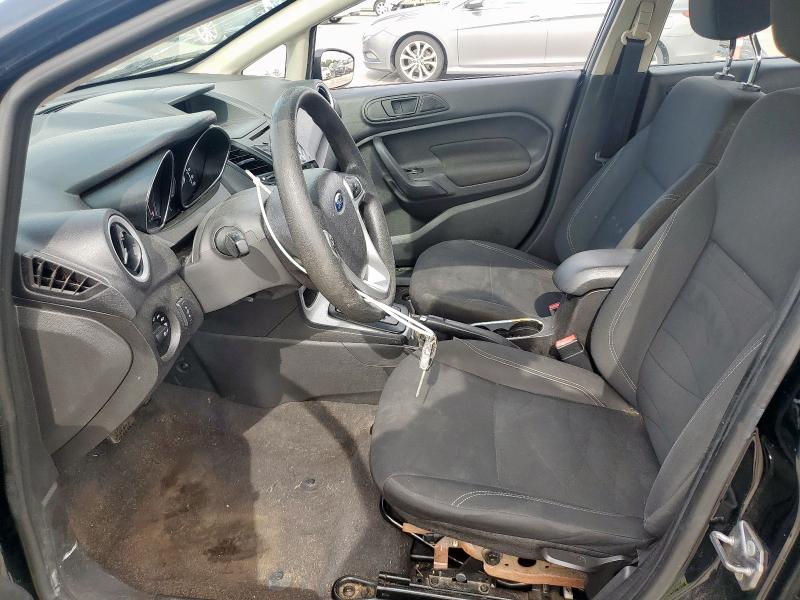 3FADP4BJ2JM111888 - 2018 FORD FIESTA SE 黑色 照片 7