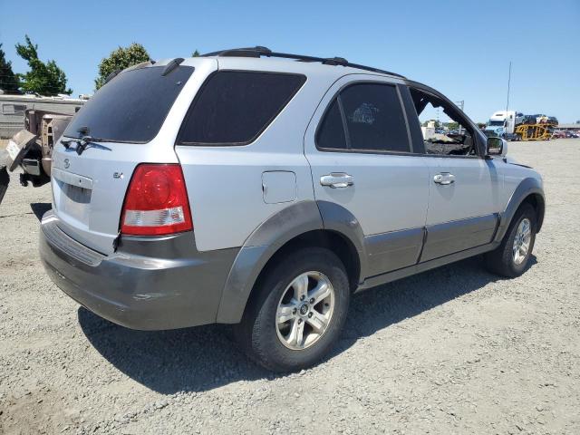 KNDJC733345332114 - 2004 KIA SORENTO EX SILVER photo 3