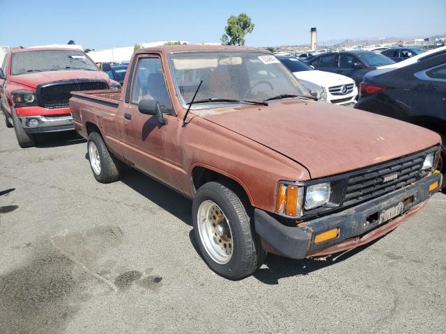 JT4RN50R4F0088807 - 1985 TOYOTA PICKUP 1/2 TON RN50 BROWN photo 4