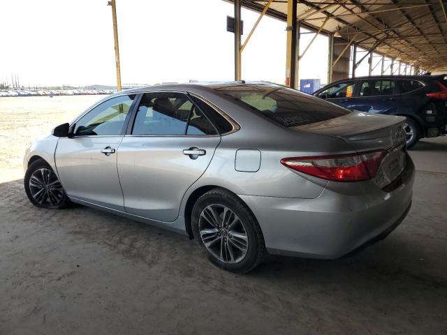 4T1BF1FK3FU052306 - 2015 TOYOTA CAMRY LE SILVER photo 2