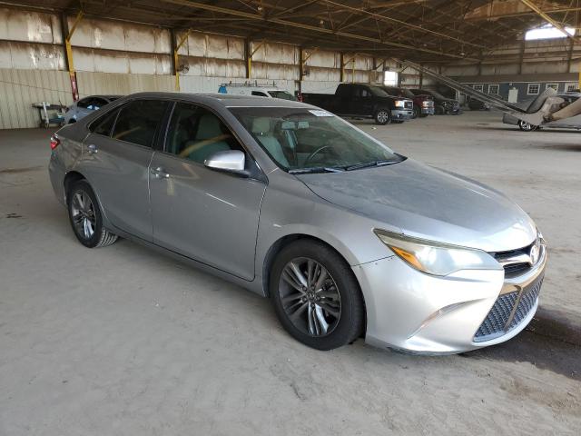 4T1BF1FK3FU052306 - 2015 TOYOTA CAMRY LE SILVER photo 4