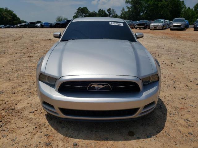 1ZVBP8AM6D5250658 - 2013 FORD MUSTANG SILVER photo 5