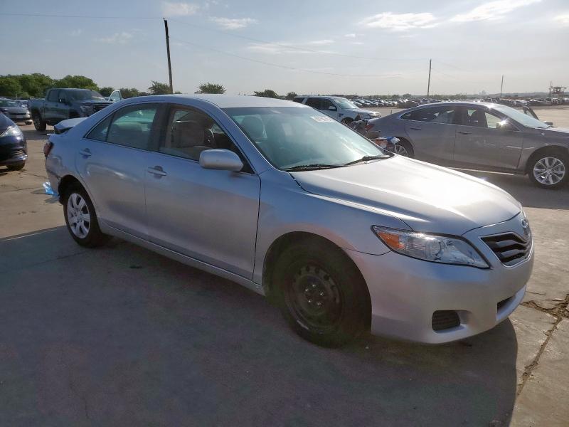 4T1BF3EK3BU131515 - 2011 TOYOTA CAMRY BASE SILVER photo 4