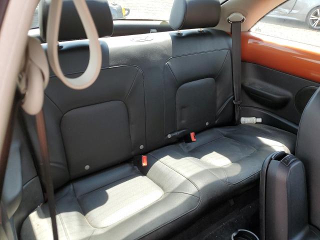 3VWRG3AG7AM036330 - 2010 VOLKSWAGEN NEW BEETLE Orange Foto 10