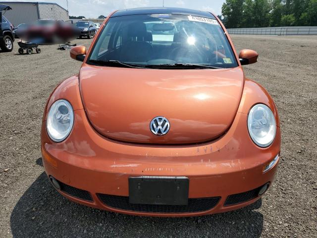 3VWRG3AG7AM036330 - 2010 VOLKSWAGEN NEW BEETLE Orange Foto 5