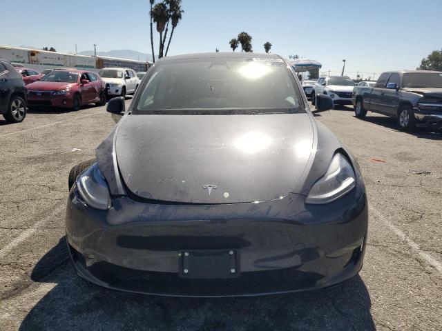 7SAYGDED3SF242855 - 2025 TESLA MODEL Y CHARCOAL photo 5
