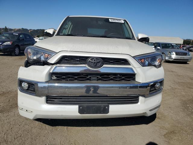 JTEZU5JR6K5211534 - 2019 TOYOTA 4RUNNER SR5 თეთრი ფოტო 5