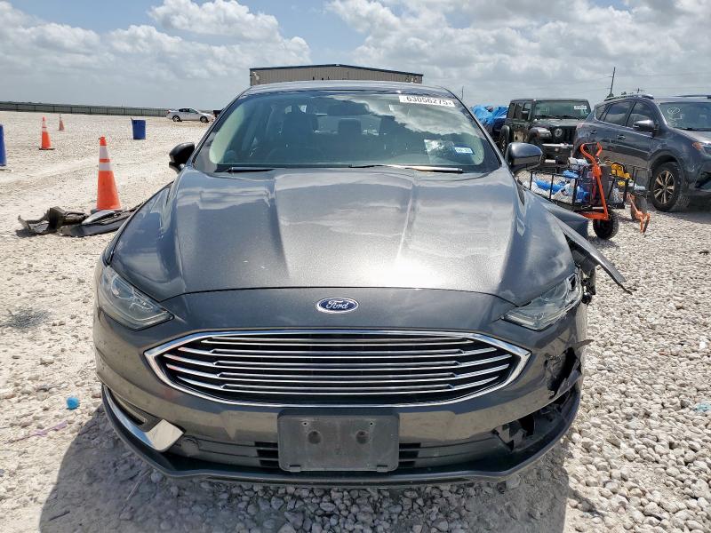 3FA6P0T96JR286380 - 2018 FORD FUSION SE ნაცრისფერი ფოტო 5