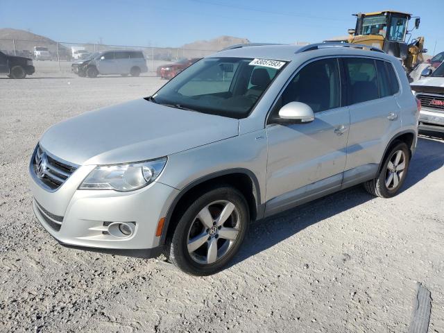 2010 VOLKSWAGEN TIGUAN S, 