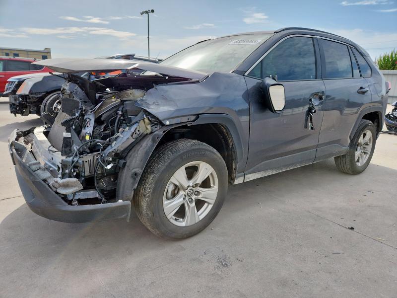 2021 TOYOTA RAV4 XLE, null