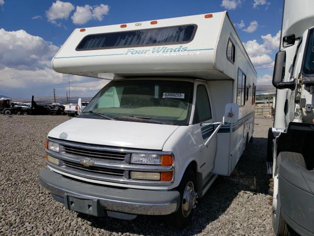 1GBJG31J5X1083314 - 2000 FOUW MOTORHOME WHITE photo 2