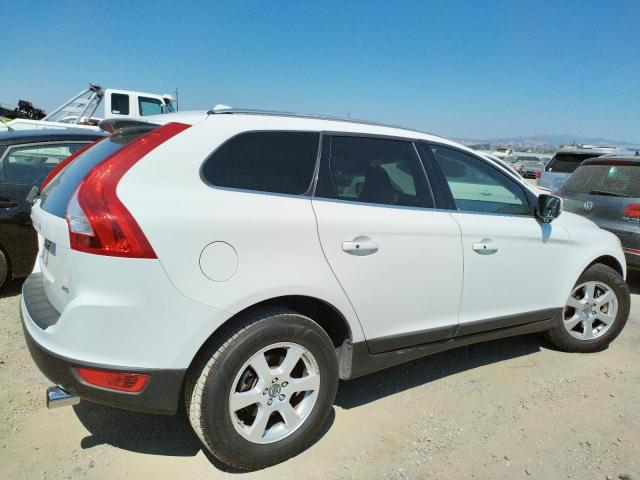 YV4940DZ2C2290428 - 2012 VOLVO XC60 3.2 WHITE photo 3