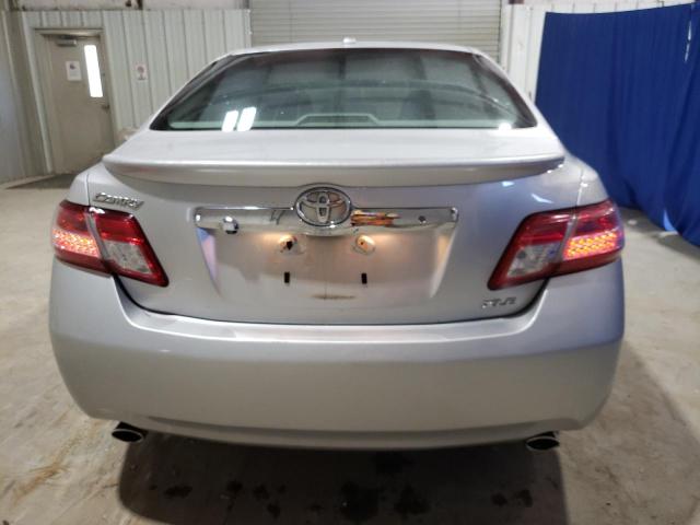 4T1BK3EK6BU627310 - 2011 TOYOTA CAMRY SE SILVER photo 6