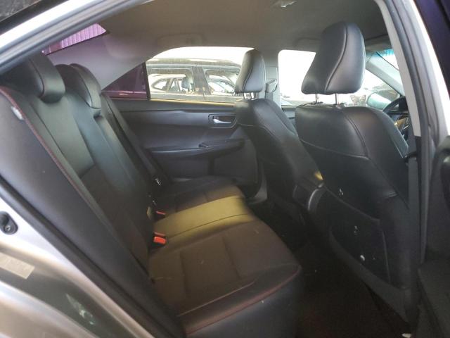 4T1BF1FK8HU739784 - 2017 TOYOTA CAMRY LE SILVER photo 10