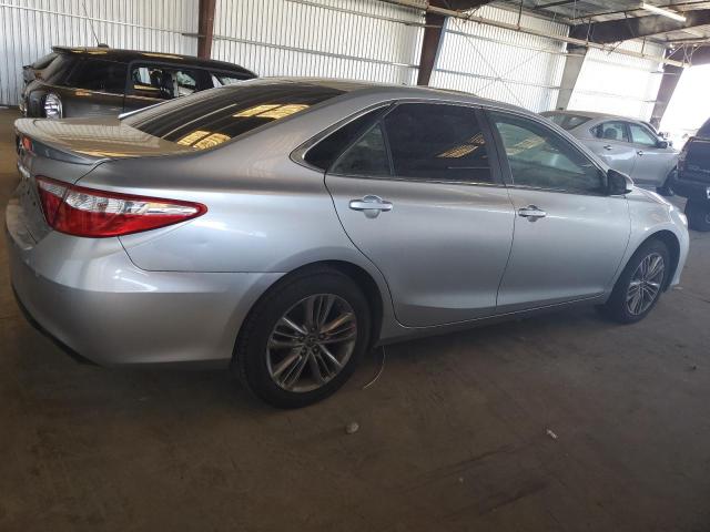 4T1BF1FK8HU739784 - 2017 TOYOTA CAMRY LE SILVER photo 3