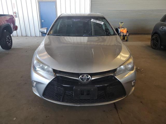 4T1BF1FK8HU739784 - 2017 TOYOTA CAMRY LE SILVER photo 5