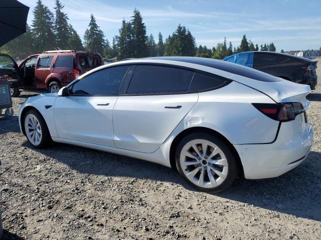 5YJ3E1EA7NF144143 - 2022 TESLA MODEL 3 WHITE photo 2