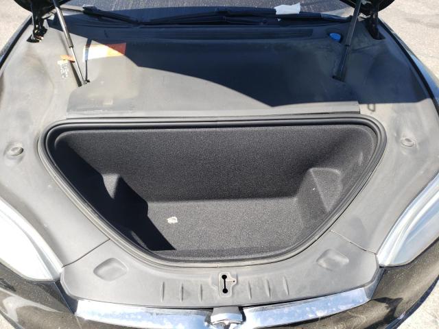 5YJSA1E18HF232727 - 2017 TESLA MODEL S Schwarz Foto 11