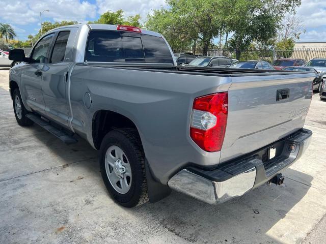 5TFRM5F15KX140712 - 2019 TOYOTA TUNDRA DOUBLE CAB SR/SR5 SILVER photo 2