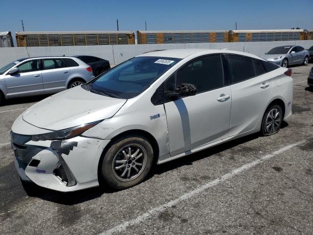 JTDKARFP7J3095753 - 2018 TOYOTA PRIUS PRIM WHITE photo 1