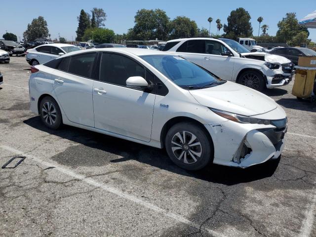 JTDKARFP7J3095753 - 2018 TOYOTA PRIUS PRIM WHITE photo 4