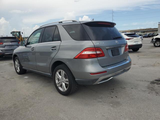 4JGDA5HB1FA618024 - 2015 MERCEDES-BENZ ML 350 4MATIC GRAY photo 2