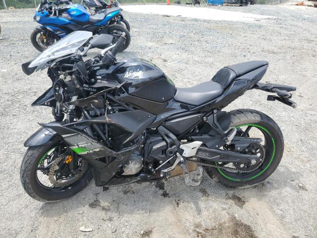 JKAEXEJ11KDA03388 - 2019 KAWASAKI EX650 J შავი ფოტო 3