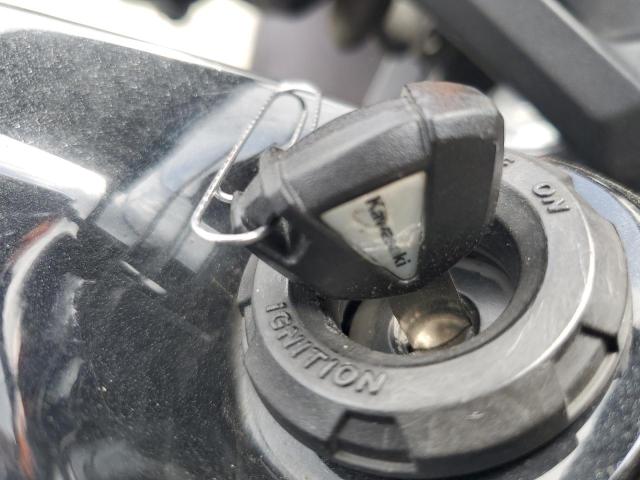 JKAEXEJ11KDA03388 - 2019 KAWASAKI EX650 J შავი ფოტო 8