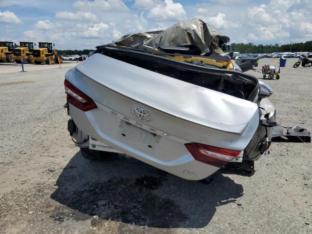 4T1B61HK3JU053171 - 2018 TOYOTA CAMRY XSE GRAY photo 6