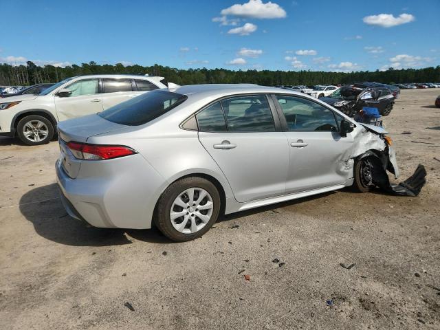 5YFEPMAE8MP218962 - 2021 TOYOTA COROLLA LE 银色 照片 3