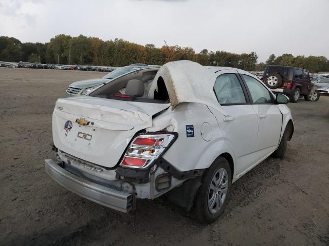 1G1JB5SH6J4123285 - 2018 CHEVROLET SONIC LS WHITE photo 4