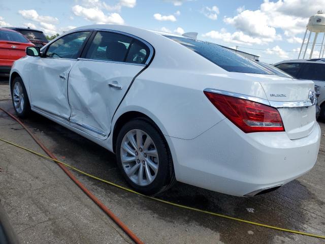 1G4GB5G38GF105412 - 2016 BUICK LACROSSE WHITE photo 2